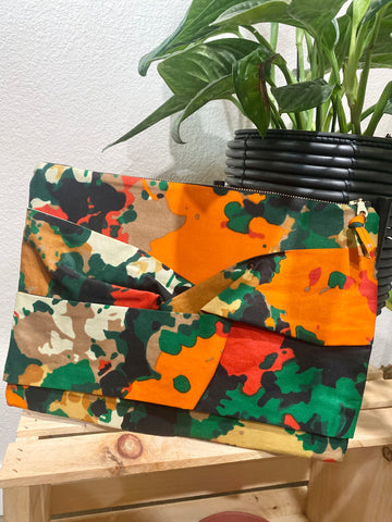 *Dakar Nomad* Camellia Clutch