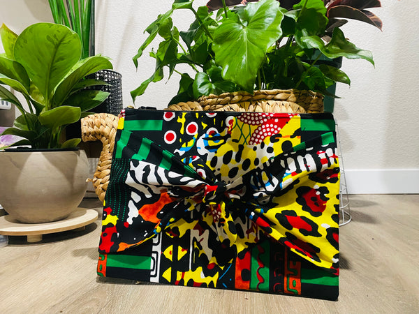 *Amazon* Camellia Clutch